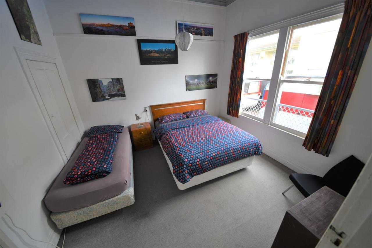 نزل روتوروافي Funky Green Voyager Backpackers المظهر الخارجي الصورة
