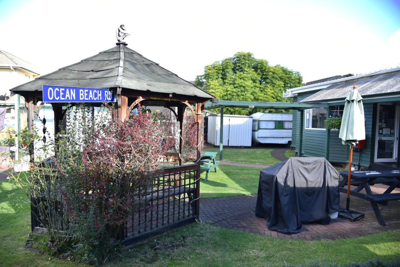 نزل روتوروافي Funky Green Voyager Backpackers المظهر الخارجي الصورة